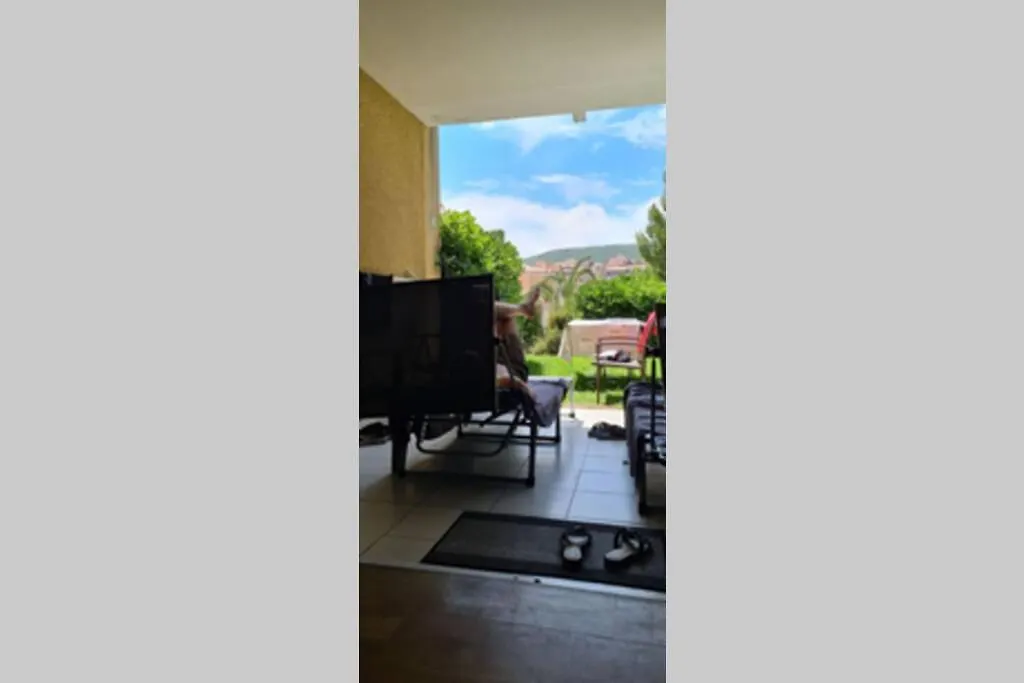Appartement 2 Pieces Climatise En Rez-De-Jardin Cap Esterel Agay Saint-Raphaël
