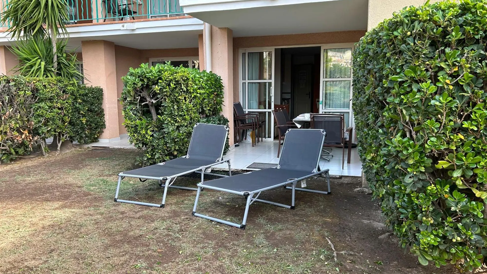 Appartement 2 Pieces Climatise En Rez-De-Jardin Cap Esterel Agay Saint-Raphaël 0*,  França