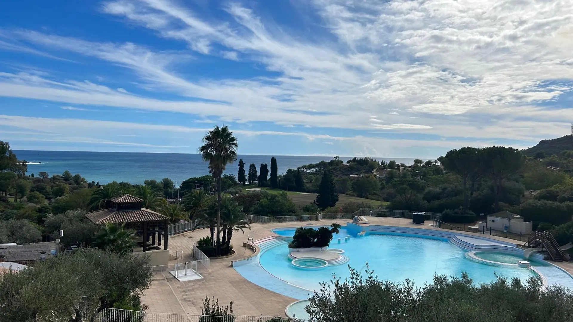 Apartamento Appartement 2 Pieces Climatise En Rez-De-Jardin Cap Esterel Agay Saint-Raphaël França